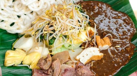 Wisata Kuliner: 10 Makanan Khas Surabaya Viral